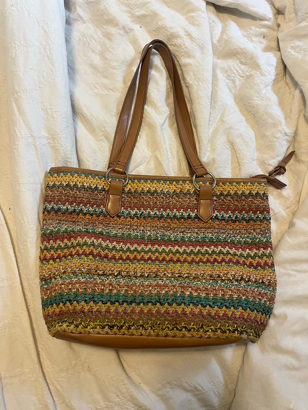 Bueno colorful woven purse